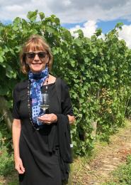 Elizabeth Hans McCrone in vineyard